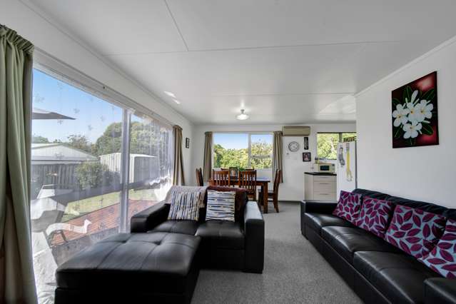 2/54 Riversdale Drive Merrilands_1