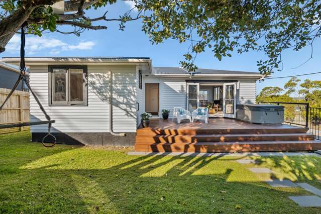 The Enduring Charm of a Kiwi Classic!