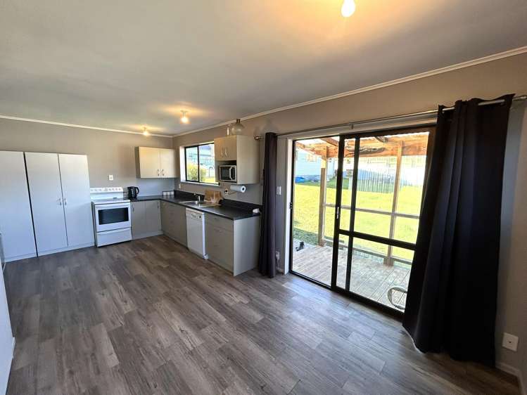 2 Wangaloa Road Kaitangata_18