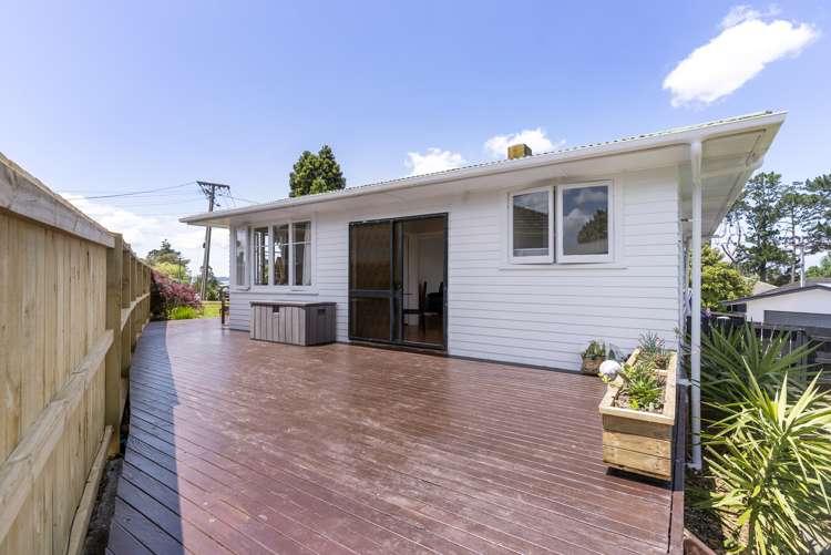 22 Bedford Street Te Atatu South_13