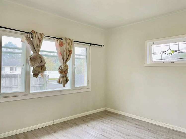 48 Clevedon Road Papakura_2