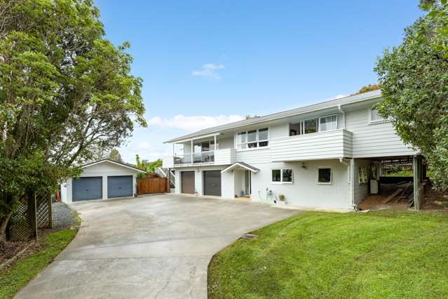 Five-bedroom family home with extra garaging