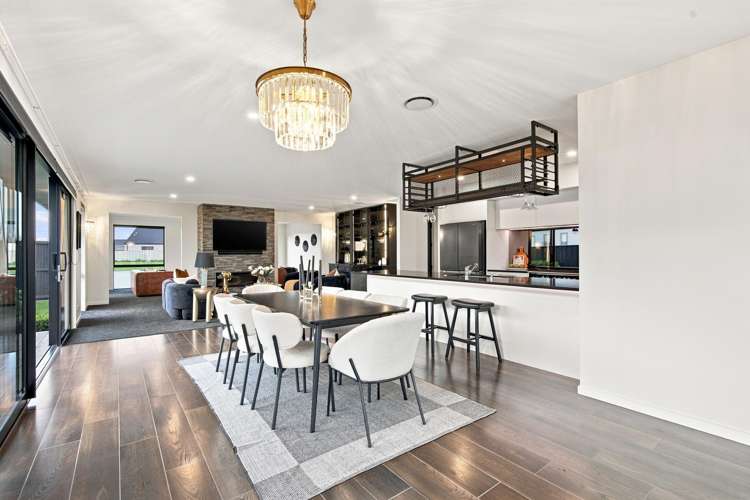 56 Carnaveron Drive Lincoln_8