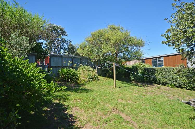 28 Pinedale Crescent Riversdale Beach_21