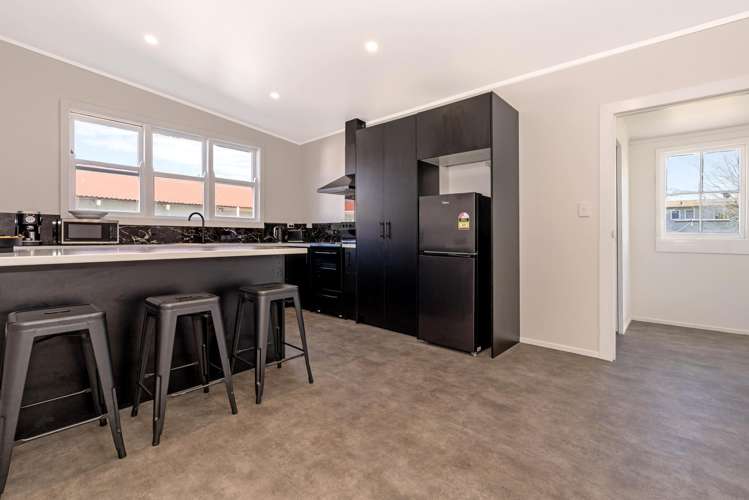 11 Endcliffe Road Kaiti_11