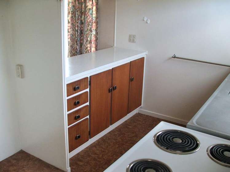 2/75 Moana Avenue One Tree Hill_4