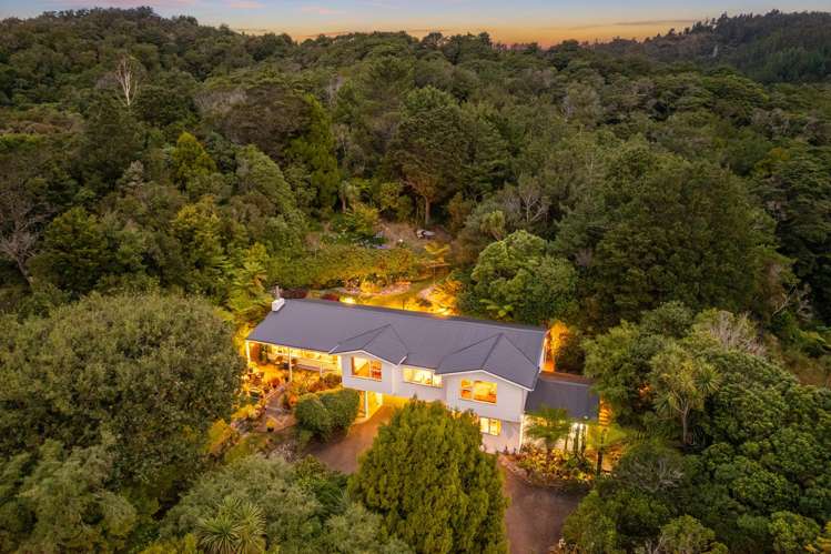 39 Blue Mountains Road Silverstream_4