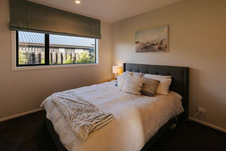 8 Linnburn Road Wanaka_15