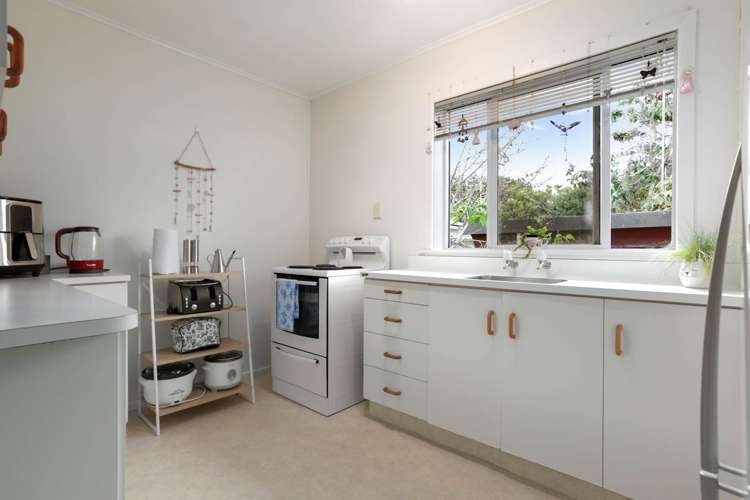 4 Porter Avenue Te Atatu South_8