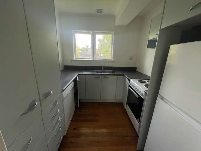 8/129 Victoria Avenue Remuera_4