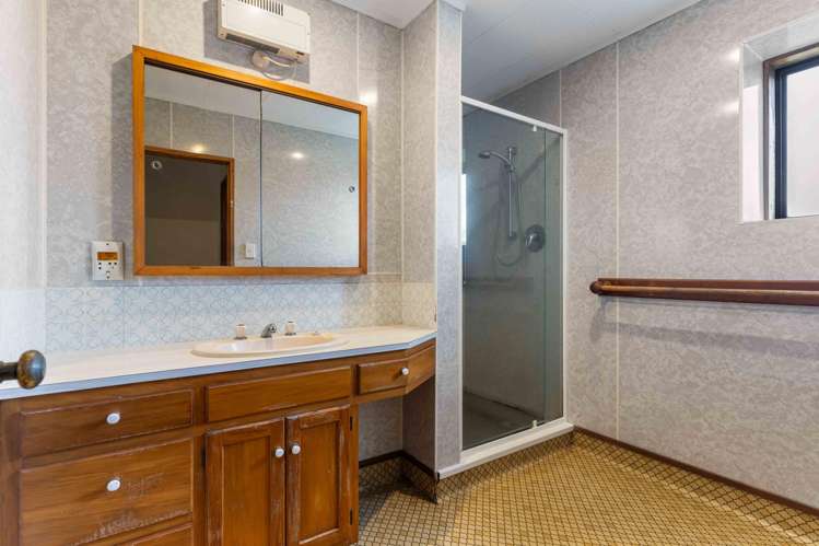 53 Heron Avenue East Matua_21