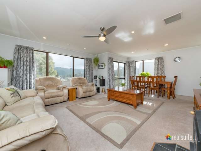 8 Monarch Grove Maoribank_3