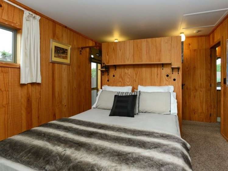 412a Southland Place Raureka_11