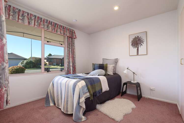 7 Bremner Crescent Stoke_11