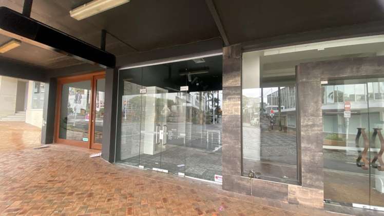 T2/45 Spring Street Tauranga Central_8