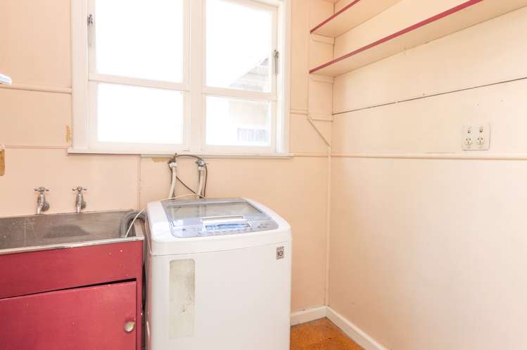 420 Tremaine Avenue Takaro_23