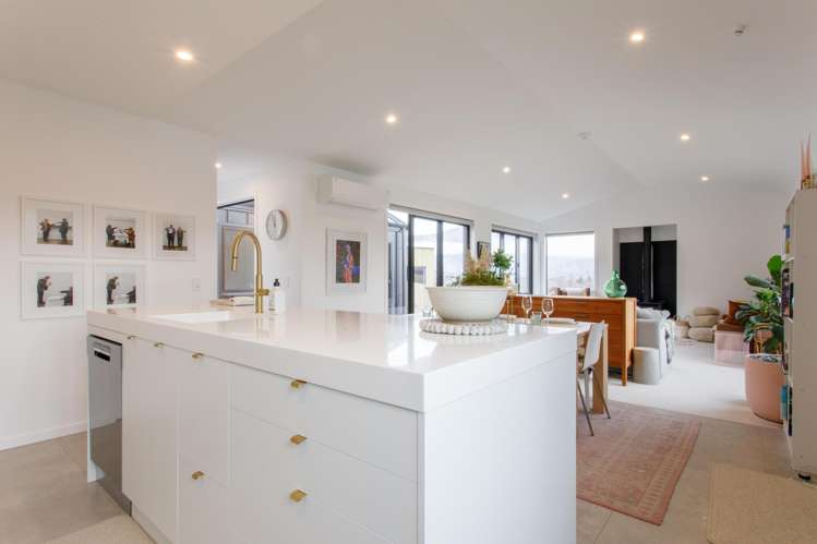 2 Fenton Avenue Wanaka_8