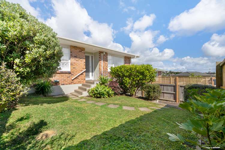 2b Cheriton Road Mellons Bay_12