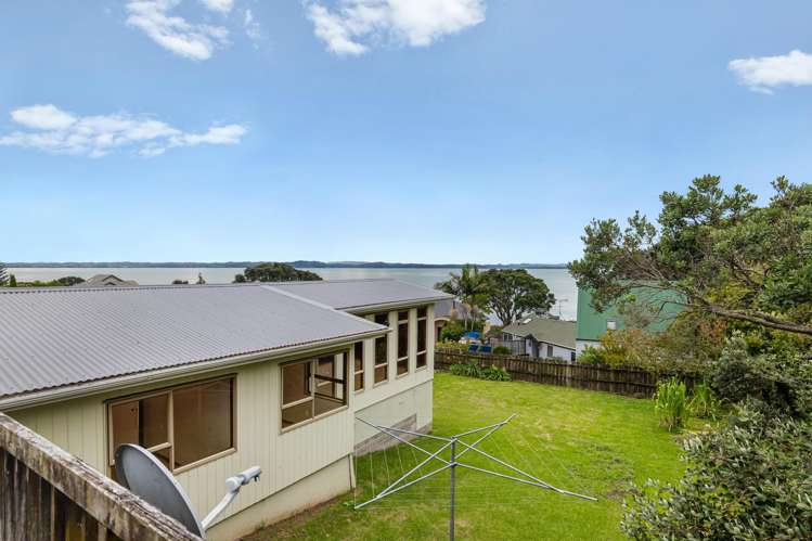 40 Pacific Parade Army Bay_3