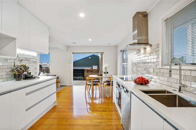 14 Tainui Terrace Mangere Bridge_4