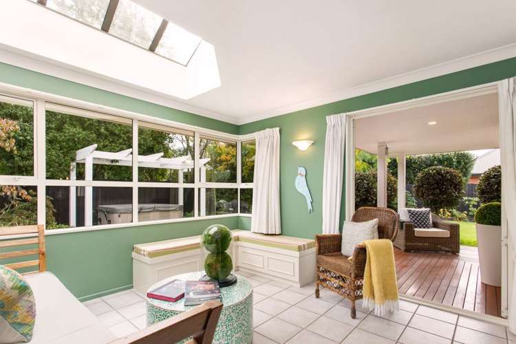 4 Springvale Gardens Harewood_8