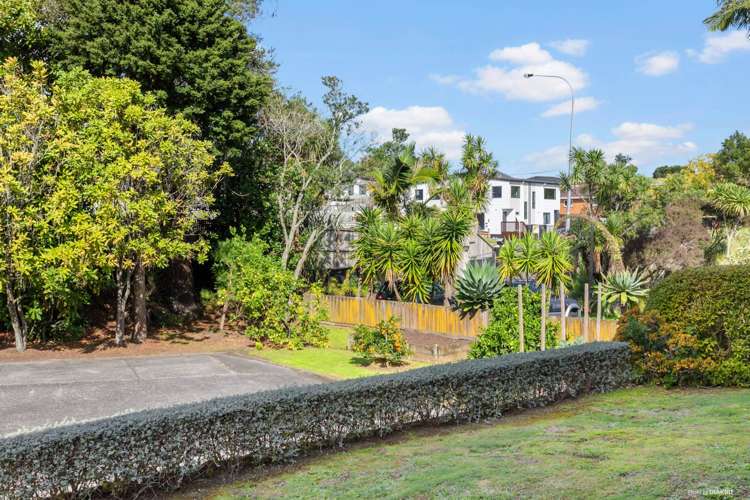 168 Edmonton Road Te Atatu South_12