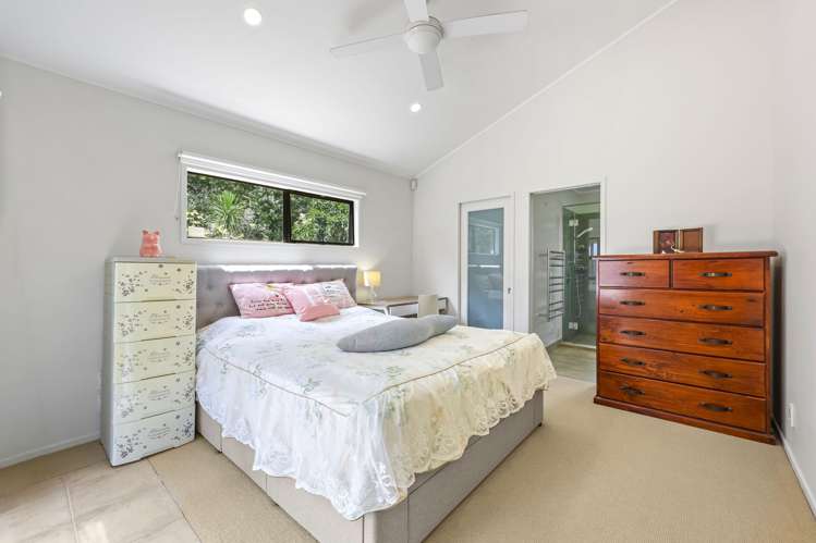 18 Janome Place Bucklands Beach_22