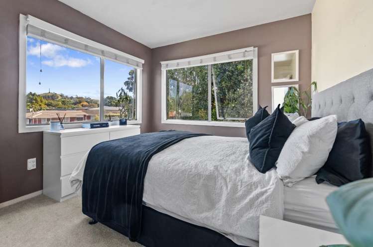 2/20A Matai Road Greenlane_9