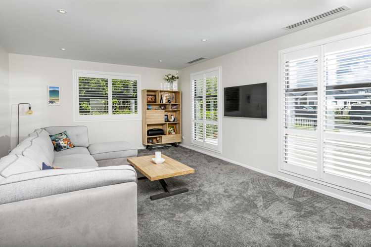 80 Riverhead Point Drive Riverhead_14