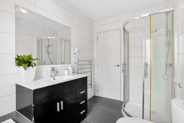 94 Keri Vista Rise Papakura_24