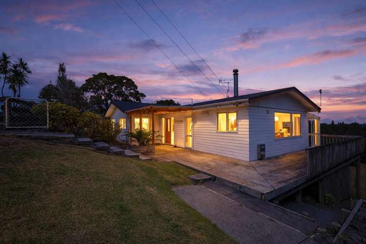 76 Burne Road Waitoki_1