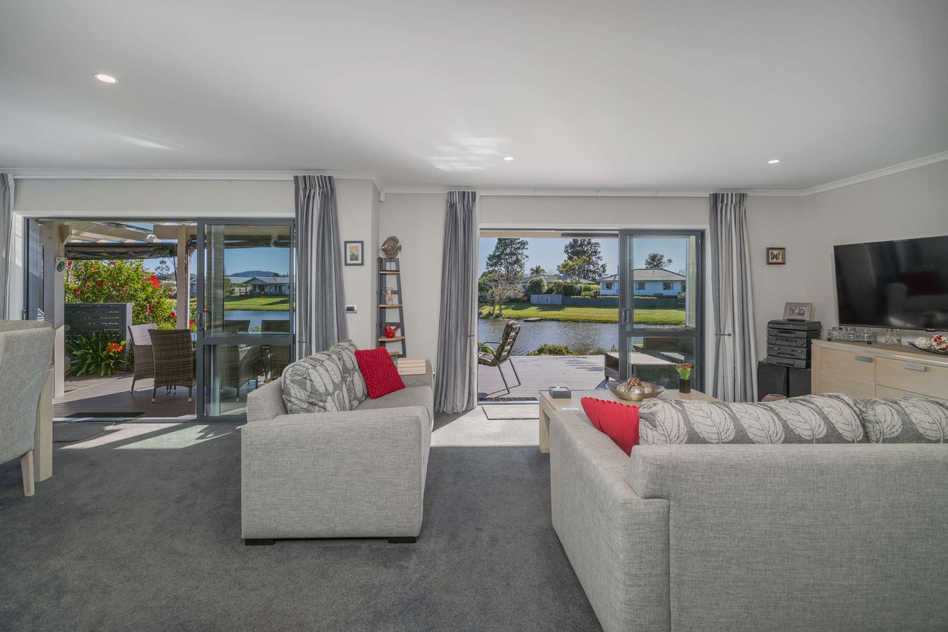 14 Motukorure Parade Cooks Beach_0