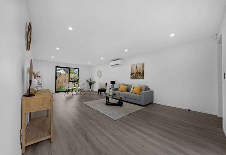 60 Landscape Road Papatoetoe_3