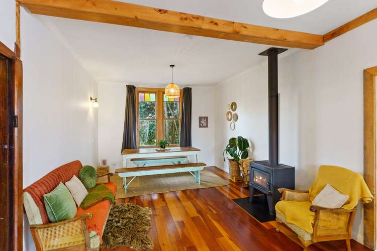 33 Tasman Road Otaki Beach_10