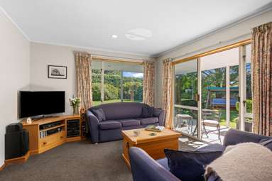 238 Beach Road East_4