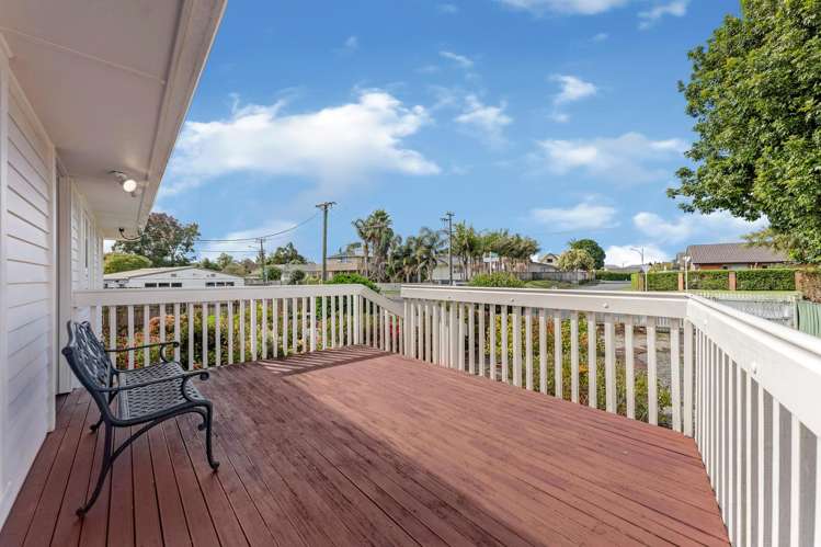 71 Beach Road Te Atatu Peninsula_3