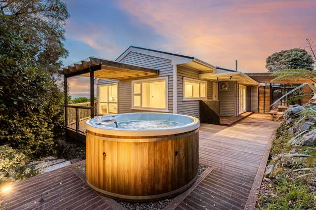 BEAUTIFULLY RENOVATED NGAIO SANCTUARY