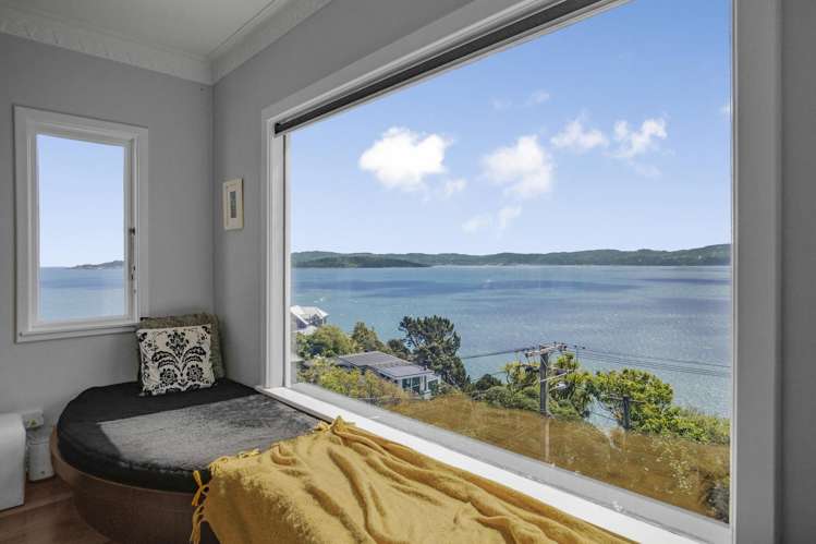 58 Ferry Road, Days Bay_3