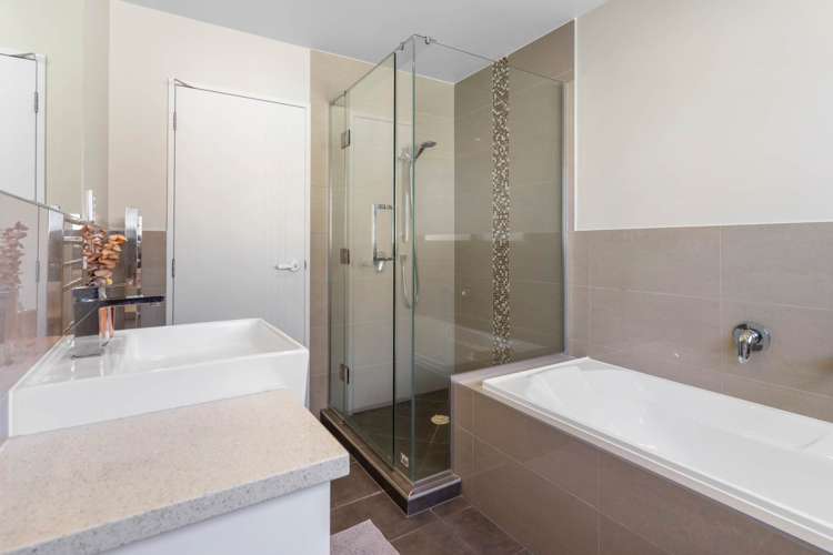 13 Shelby Lane Flat Bush_23