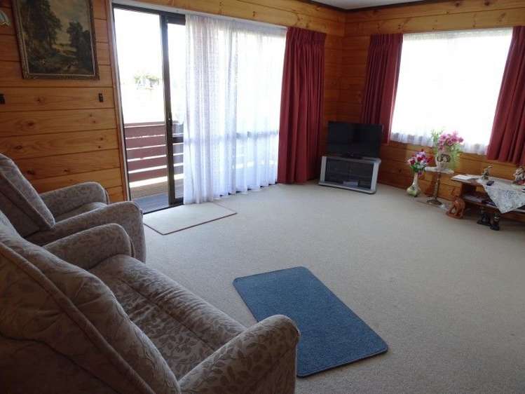 37 Station Road Paeroa_9