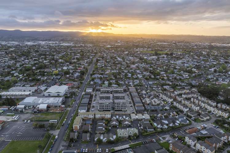 205/3 Rauemi Way Te Atatu South_20