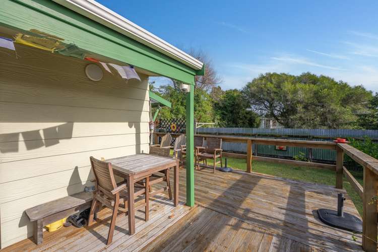 83 Norfolk Crescent Otaki Beach_16