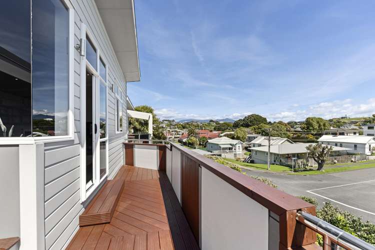 27 Roy Terrace Moturoa_12