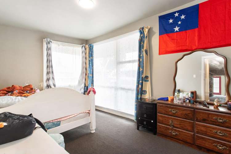 17 Woodham Courts Linwood_7