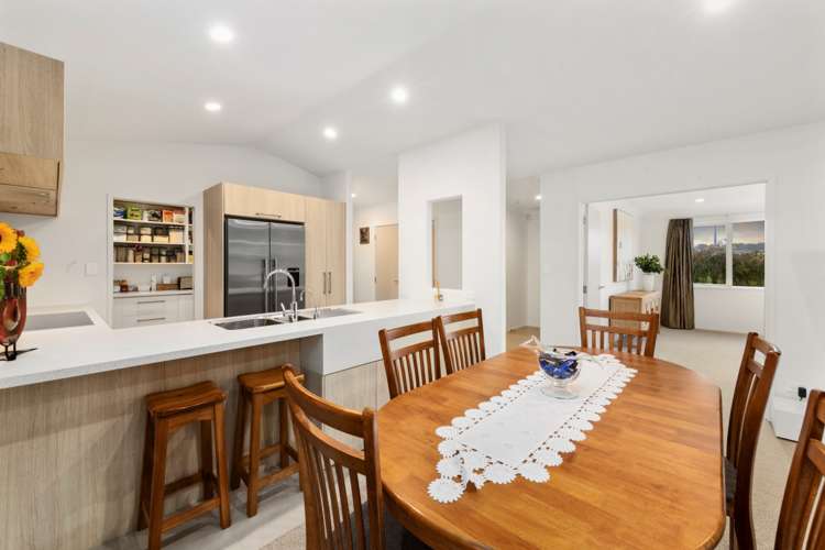 16 Ellesmere Close Pyes Pa_8