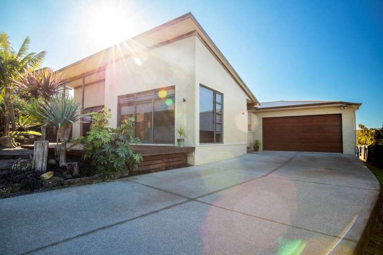 6 Ellivani Rise Pukekohe_19
