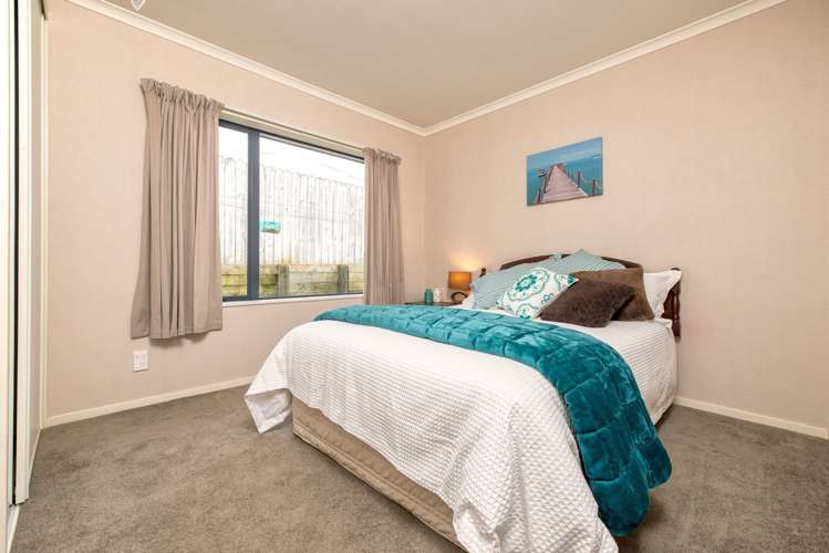 14 Belfry Place Wattle Downs_13