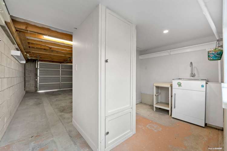 2b Cheriton Road Mellons Bay_14