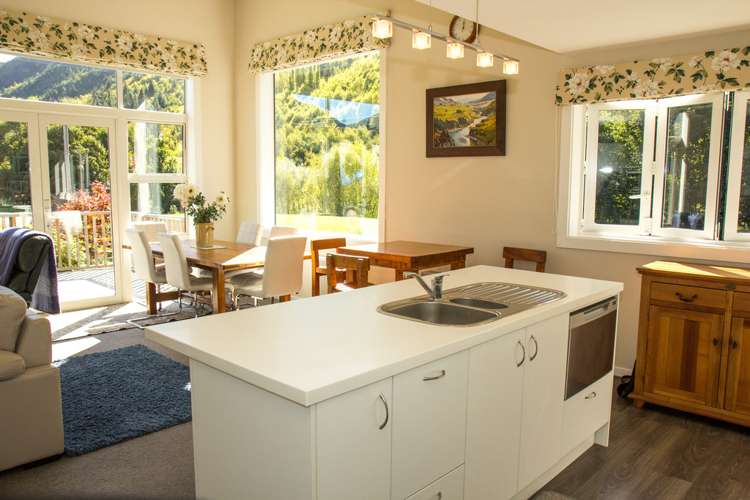 52 Norfolk Street Arrowtown_7