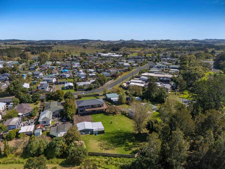 29 Parakai Avenue Parakai_37